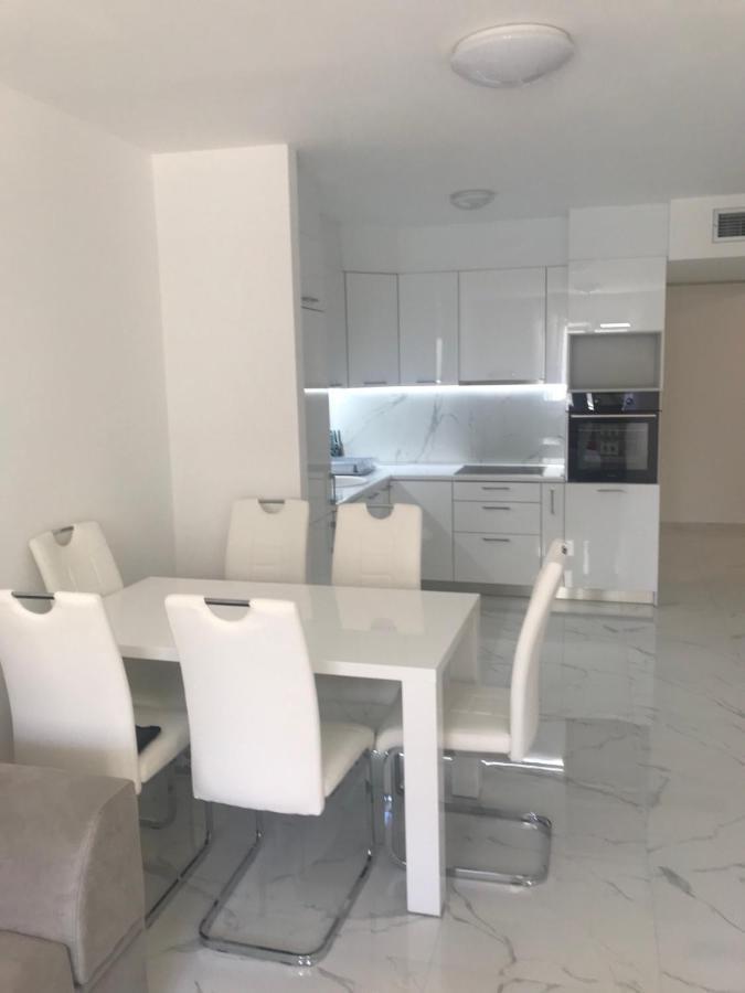 Adriatic Apartman Bečići Esterno foto