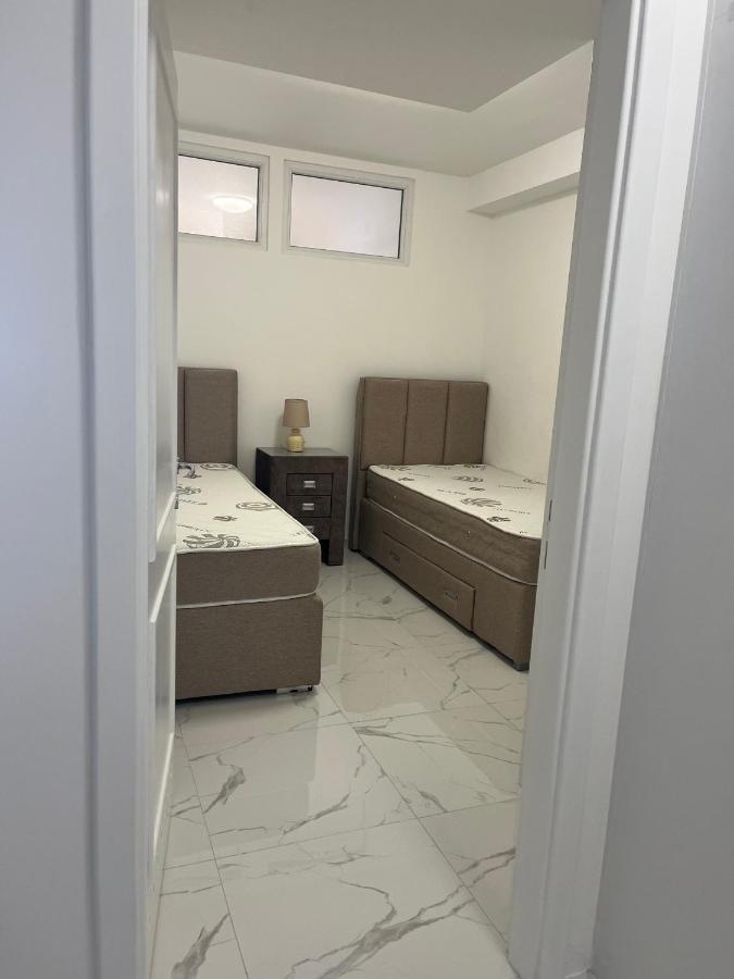 Adriatic Apartman Bečići Esterno foto