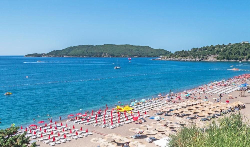 Adriatic Apartman Bečići Esterno foto