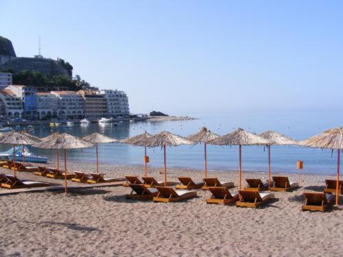 Adriatic Apartman Bečići Esterno foto